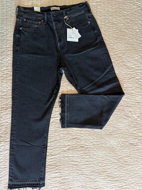 AE77 Premium Straight Crop Jean